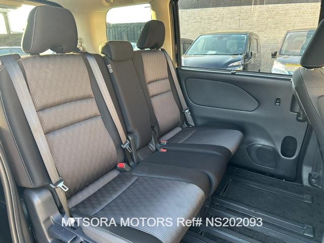 
								2020 NISSAN SERENA HIGHWAY STAR V full									