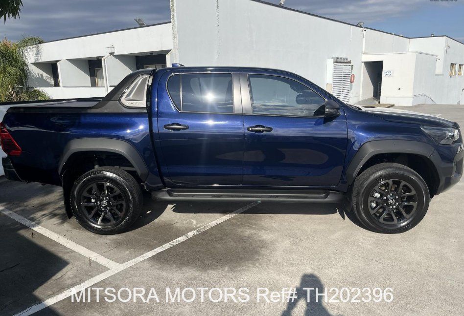 2023 TOYOTA HILUX ROGUE