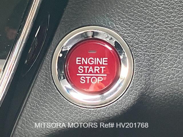 
								2017 HONDA VEZEL X HONDA SENSING full									