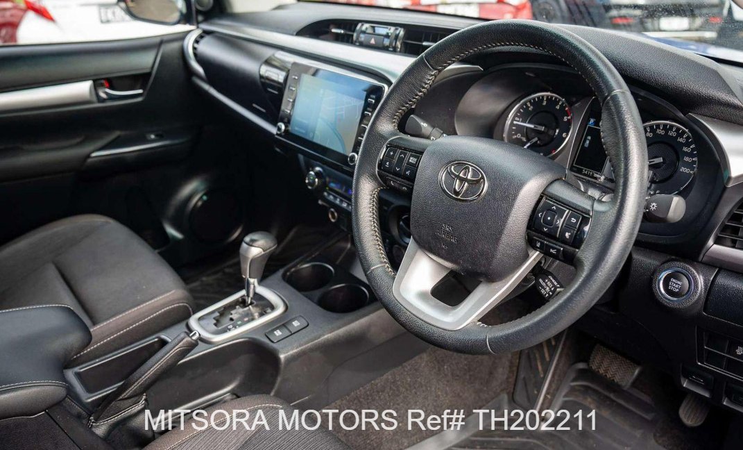 
								2022 TOYOTA HILUX full									