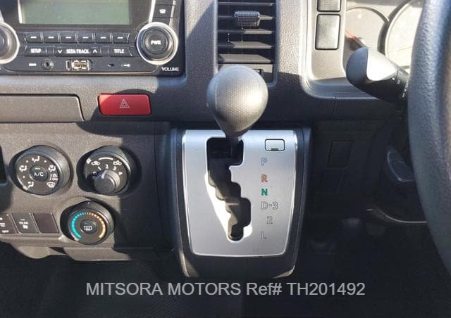 
								2014 TOYOTA HIACE COMMUTER full									
