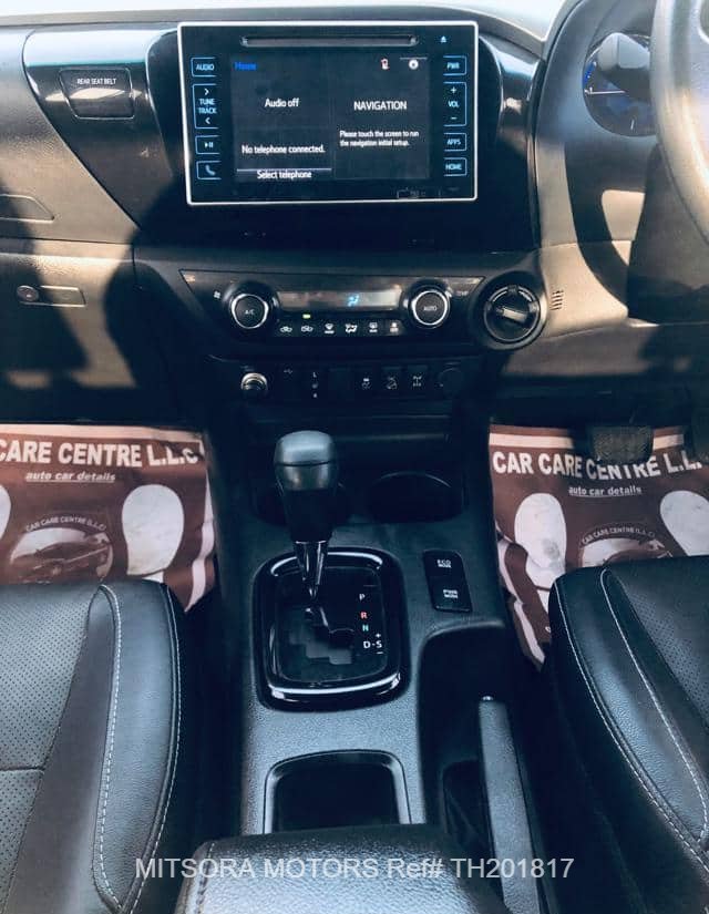 
								2018 TOYOTA HILUX full									