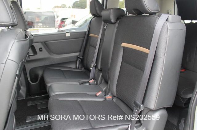 
								2025 NISSAN SERENA HIGHWAY STAR V full									