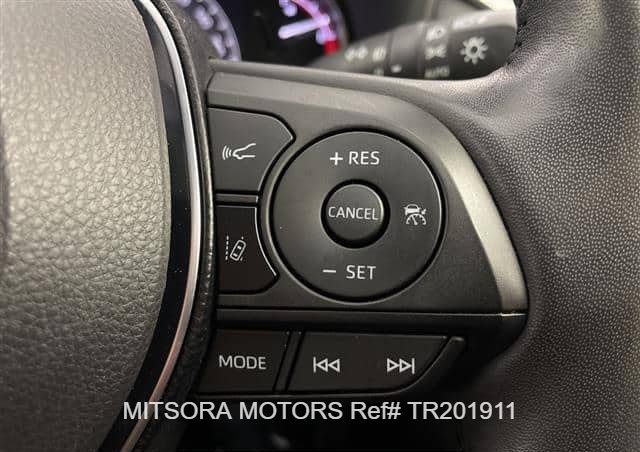 
								2017 HONDA VEZEL X HONDA SENSING full									