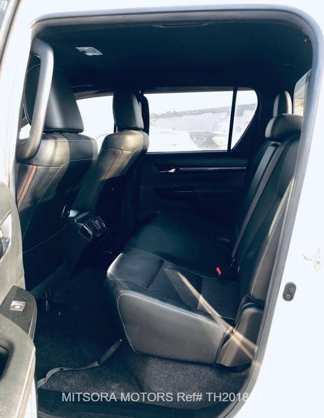 
								2018 TOYOTA HILUX full									
