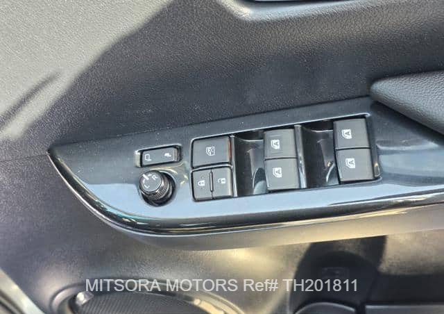 
								2018 TOYOTA HILUX full									