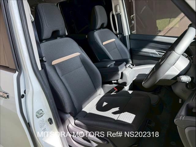 
								2023 NISSAN SERENA E-POWER HIGHWAY STAR V full									