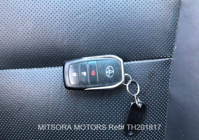 
								2018 TOYOTA HILUX full									