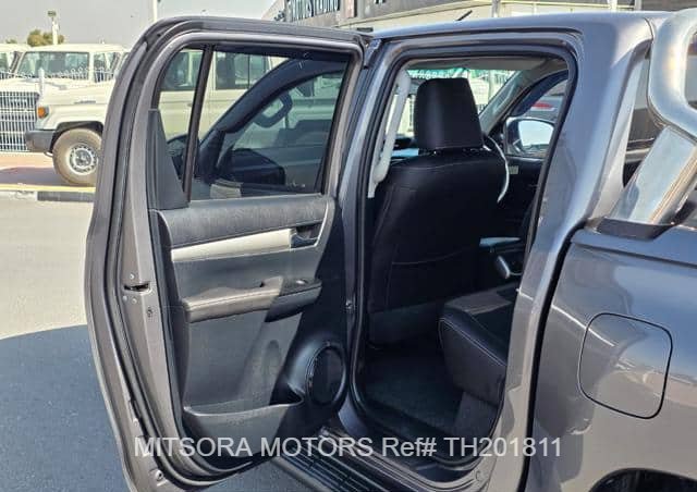 
								2018 TOYOTA HILUX full									