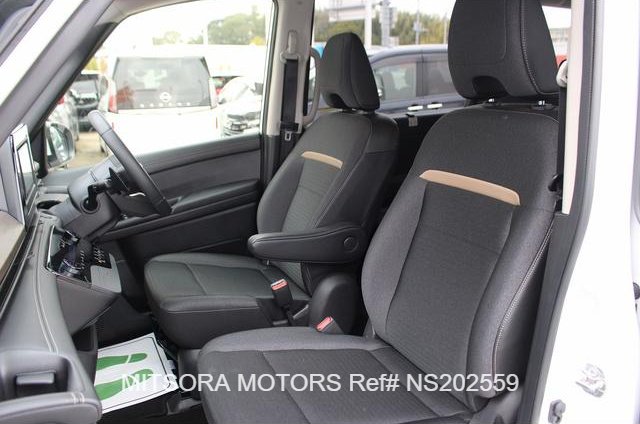 2025 NISSAN SERENA HIGHWAY STAR V