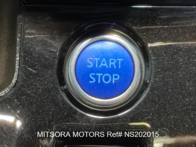 
								2021 NISSAN SERENA E-POWER HIGHWAY STAR V full									