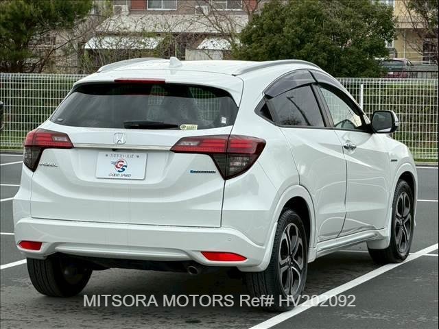 
								2020 HONDA VEZEL full									
