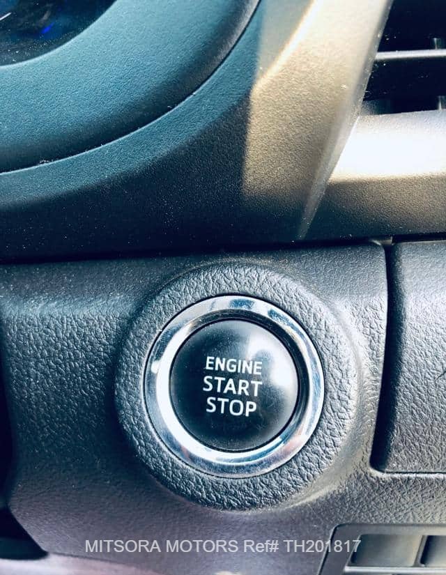 
								2018 TOYOTA HILUX full									