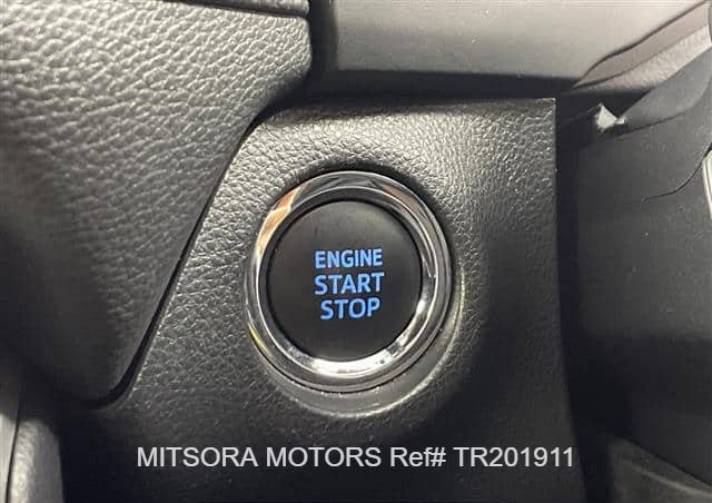 
								2019 TOYOTA RAV4 full									