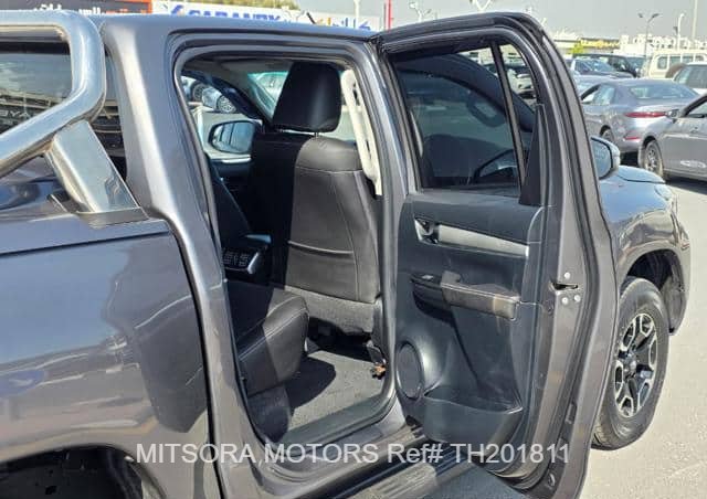 
								2018 TOYOTA HILUX full									