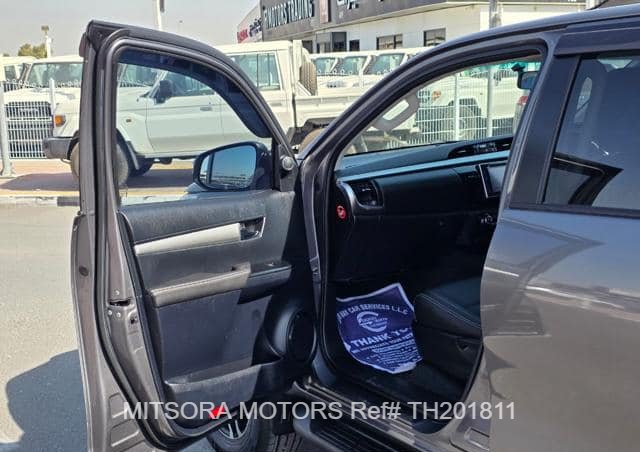 
								2018 TOYOTA HILUX full									