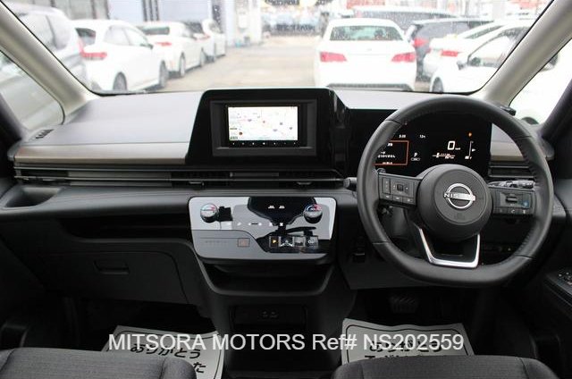 2025 NISSAN SERENA HIGHWAY STAR V