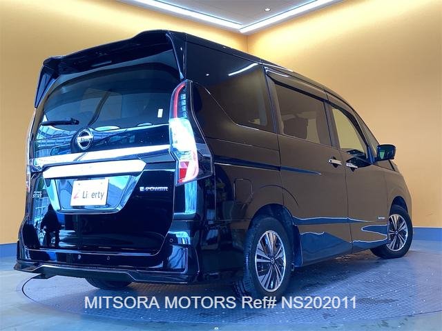 2022 NISSAN SERENA E-POWER HIGHWAY STAR V