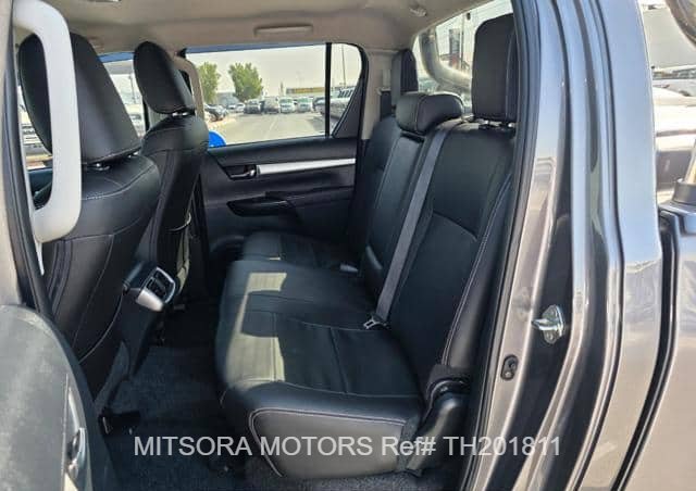 
								2018 TOYOTA HILUX full									