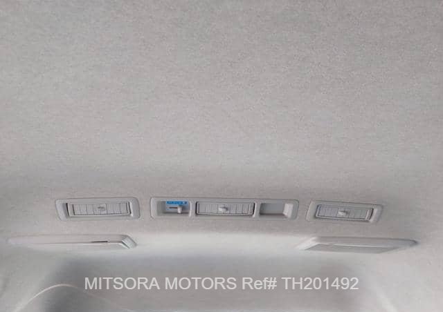 
								2014 TOYOTA HIACE COMMUTER full									