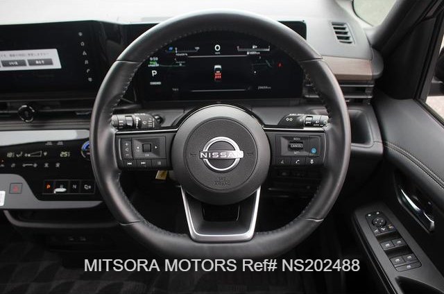
								2024 NISSAN SERENA E-POWER HIGHWAY STAR V full									