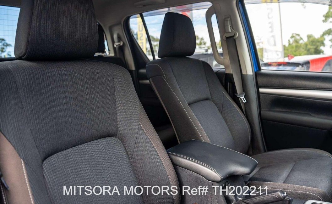 
								2022 TOYOTA HILUX full									