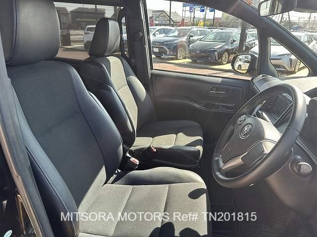 
								2018 TOYOTA NOAH SI WxB full									