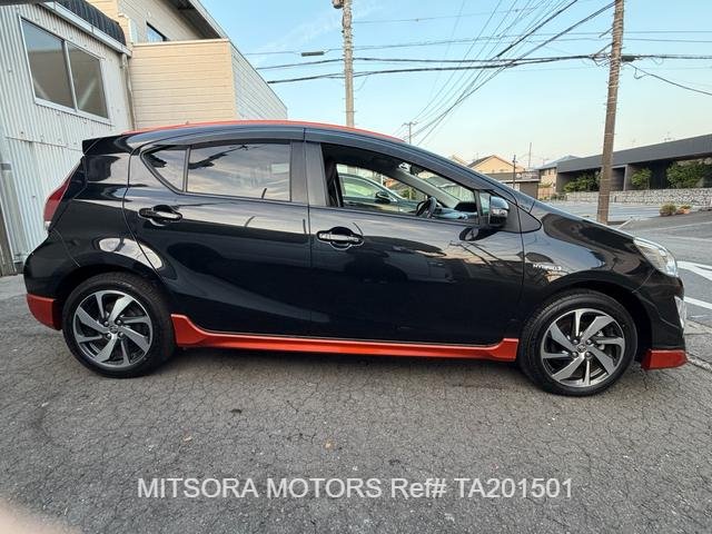 2015 TOYOTA AQUA X URBAN