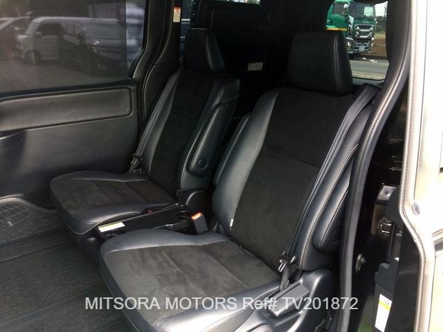 
								2018 TOYOTA NOAH SI WxB full									