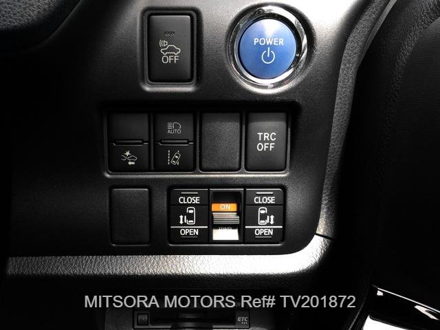 
								2018 TOYOTA NOAH SI WxB full									