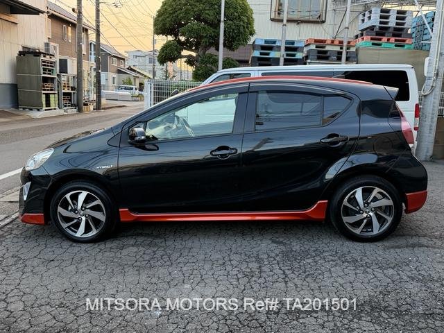 
								2015 TOYOTA AQUA X URBAN full									
