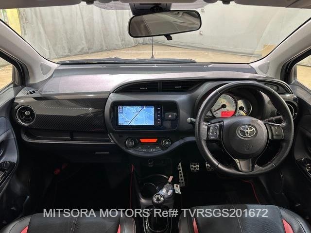 
								2016 TOYOTA VITZ RS GS full									