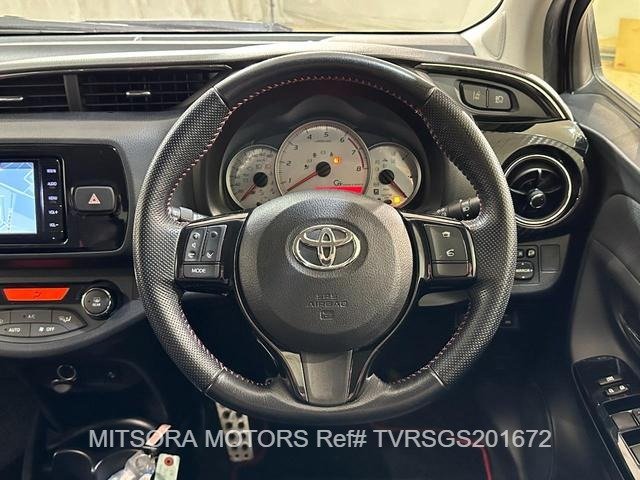 
								2016 TOYOTA VITZ RS GS full									