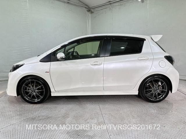 
								2016 TOYOTA VITZ RS GS full									
