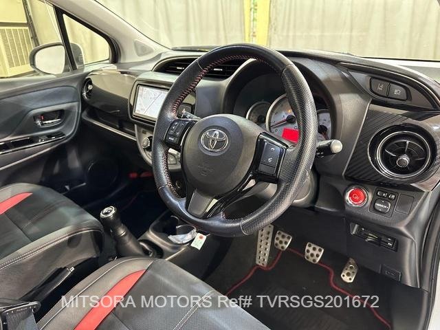 
								2016 TOYOTA VITZ RS GS full									