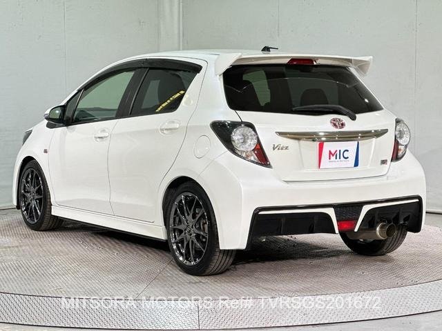 
								2016 TOYOTA VITZ RS GS full									