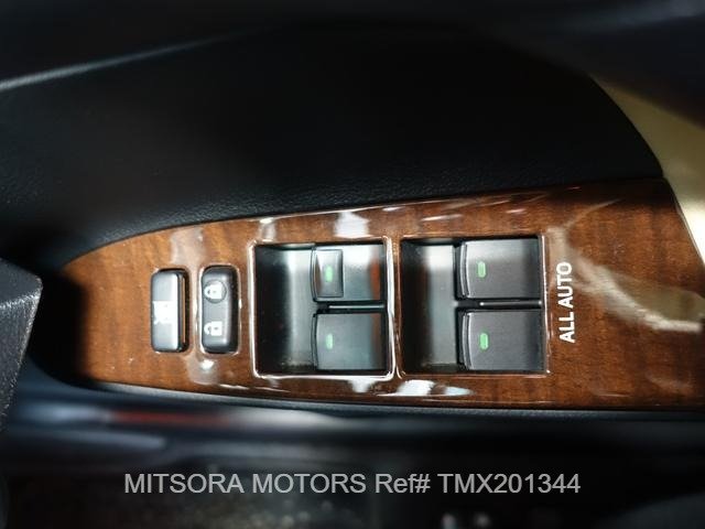 
								2013 TOYOTA MARK X PREMIUM full									