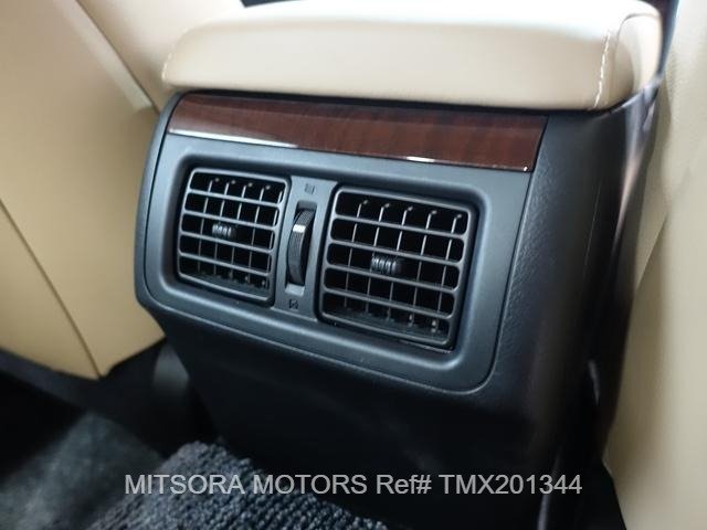 
								2013 TOYOTA MARK X PREMIUM full									