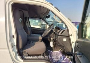 2015 TOYOTA HIACE COMMUTER