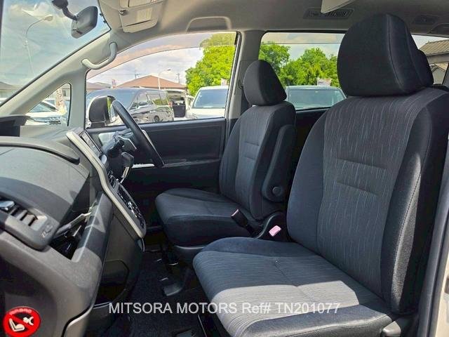 
								2010 TOYOTA NOAH SI full									