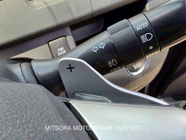 
								2010 TOYOTA NOAH SI full									