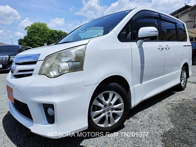 
								2010 TOYOTA NOAH SI full									