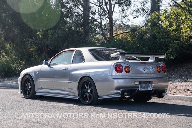 
								2000 NISSAN SKYLINE GT-R (R34) V-SPEC full									